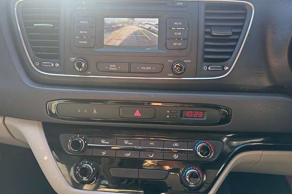 2016 Kia Carnival S YP