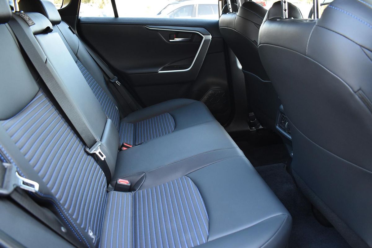 2024 Toyota RAV4 XSE AXAH52R