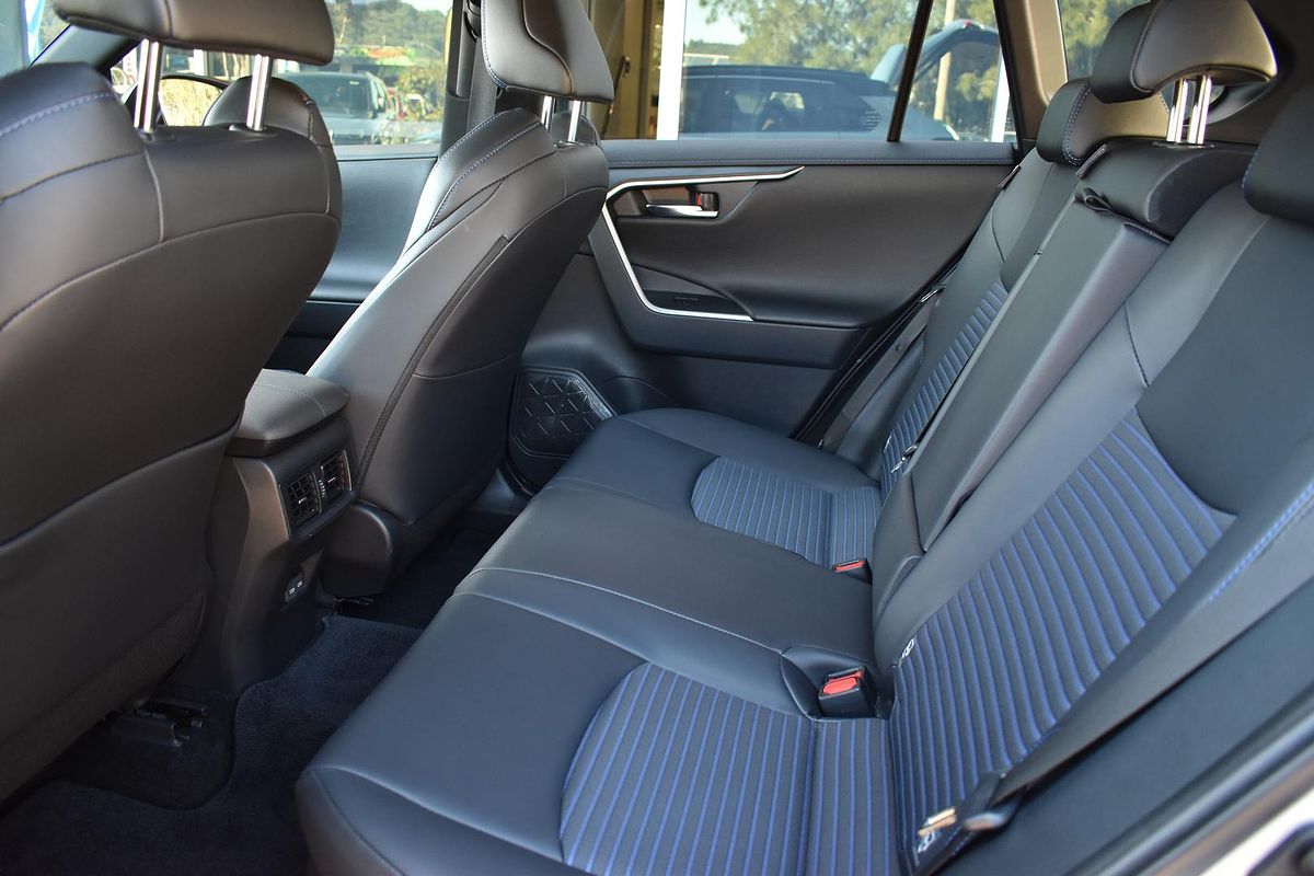 2024 Toyota RAV4 XSE AXAH52R