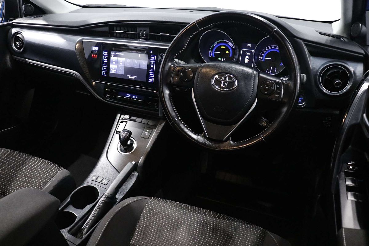 2016 Toyota Corolla Hybrid ZWE186R