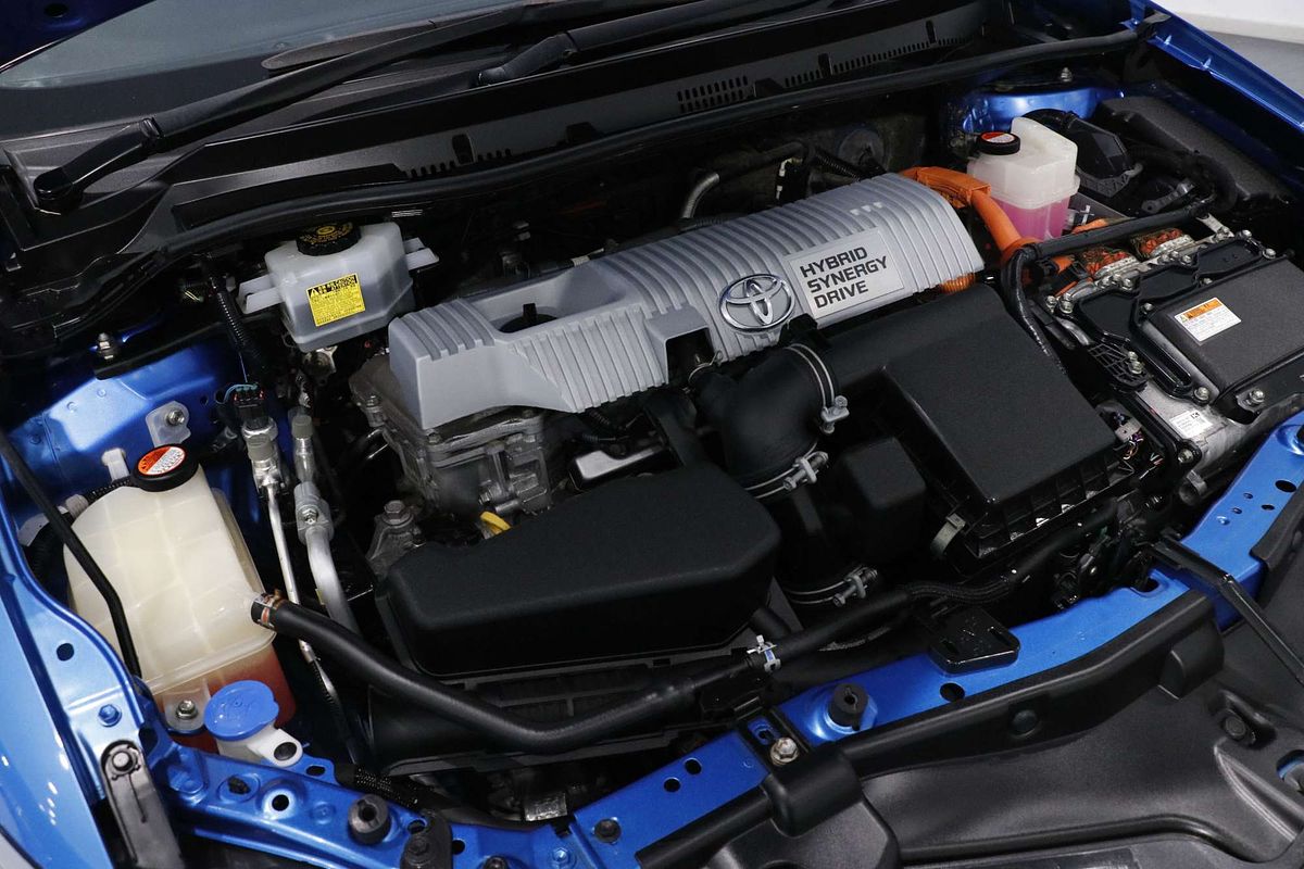 2016 Toyota Corolla Hybrid ZWE186R