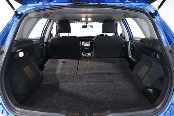 2016 Toyota Corolla Hybrid ZWE186R