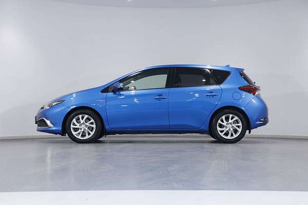 2016 Toyota Corolla Hybrid ZWE186R