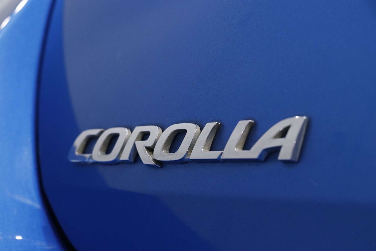 2016 Toyota Corolla Hybrid ZWE186R