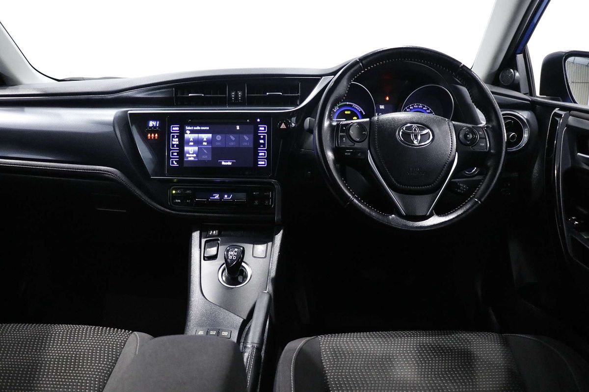 2016 Toyota Corolla Hybrid ZWE186R