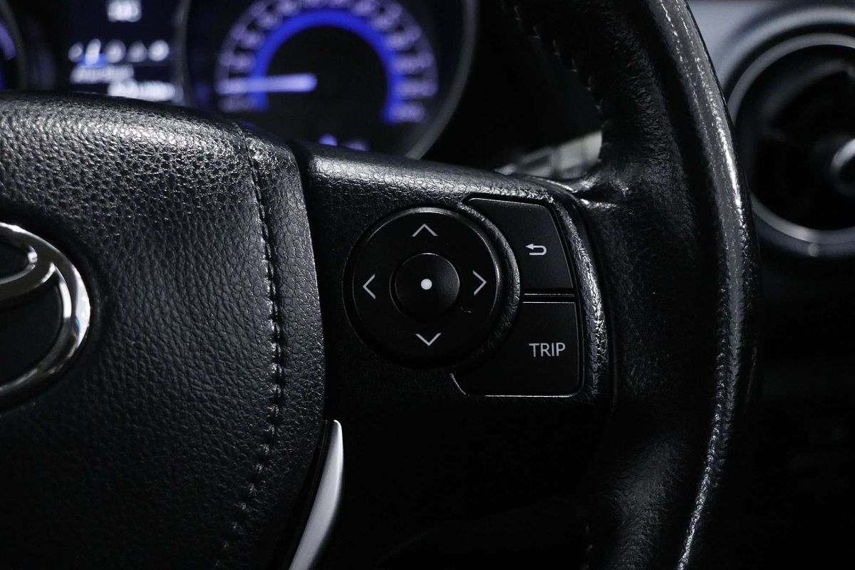 2016 Toyota Corolla Hybrid ZWE186R