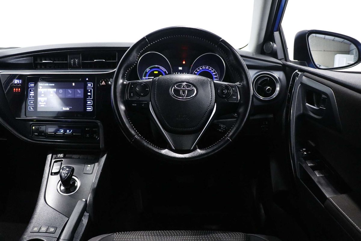2016 Toyota Corolla Hybrid ZWE186R