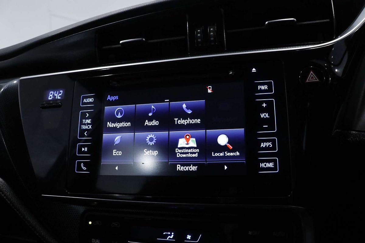 2016 Toyota Corolla Hybrid ZWE186R
