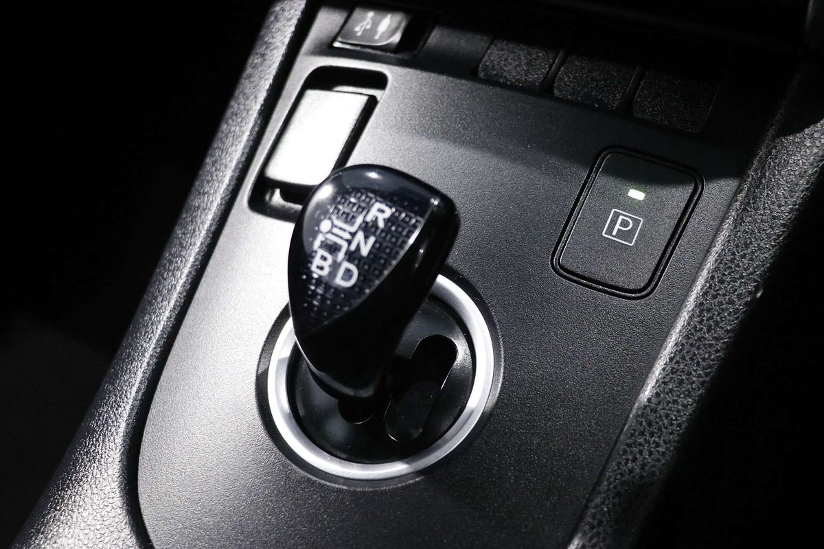 2016 Toyota Corolla Hybrid ZWE186R