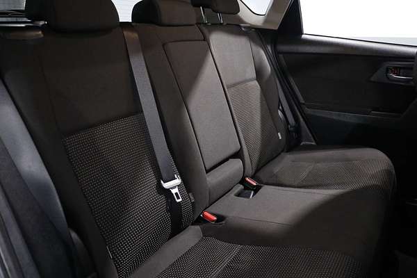 2016 Toyota Corolla Hybrid ZWE186R