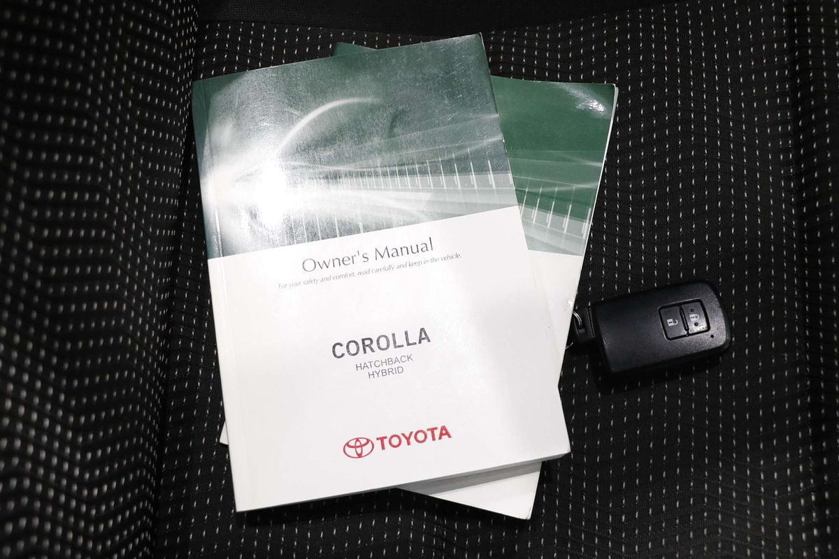 2016 Toyota Corolla Hybrid ZWE186R
