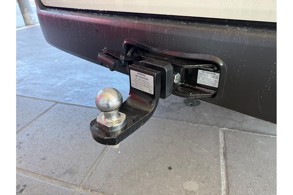 2021 Toyota Hiace GDH320R