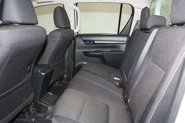 2024 Toyota Hilux SR GUN126R 4X4