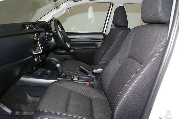 2024 Toyota Hilux SR GUN126R 4X4