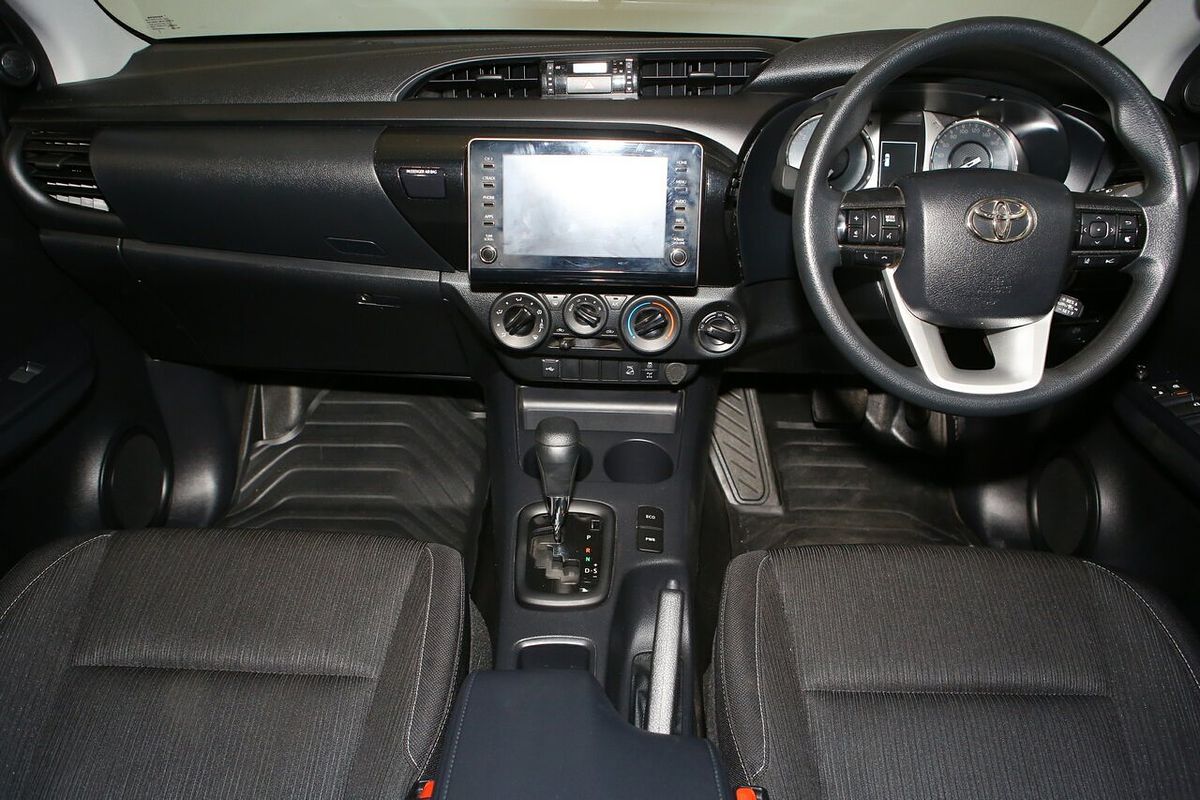 2024 Toyota Hilux SR GUN126R 4X4