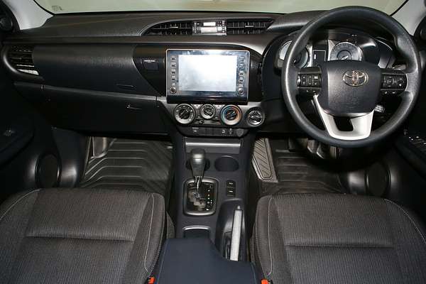 2024 Toyota Hilux SR GUN126R 4X4