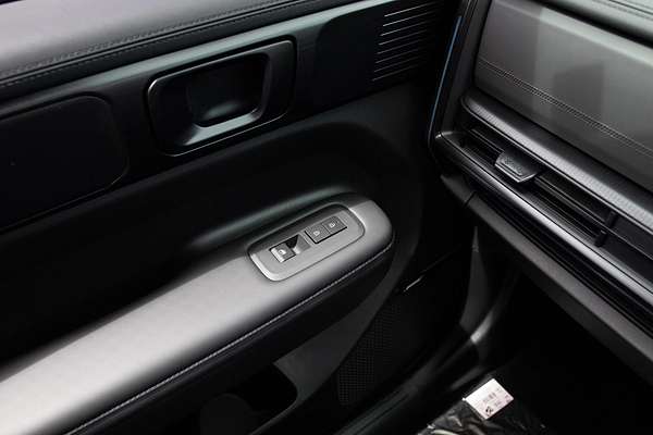2024 Hyundai Santa Fe Hybrid Calligraphy MX5.V1