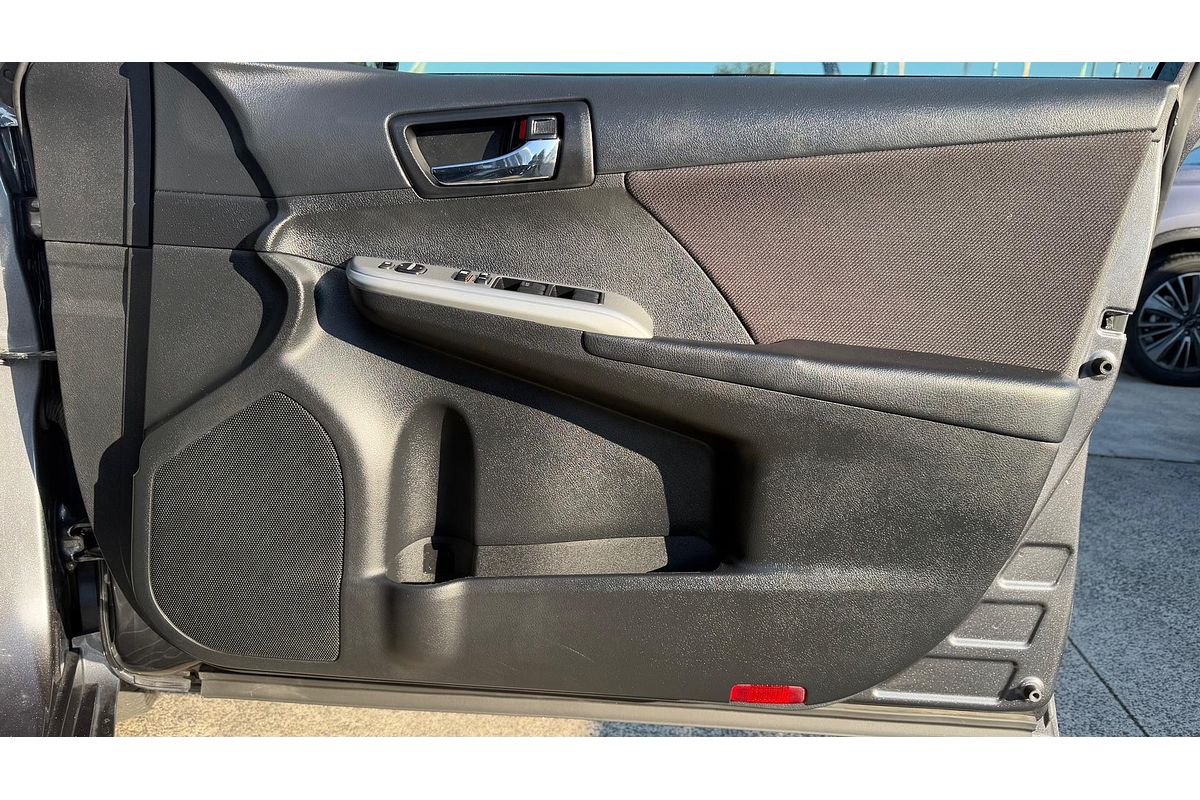 2015 Toyota Camry Atara S ASV50R
