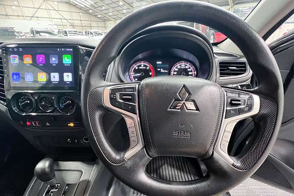 2022 Mitsubishi Triton GLX MR 4X4