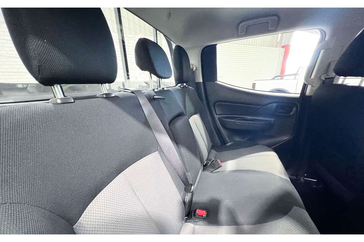 2022 Mitsubishi Triton GLX MR 4X4