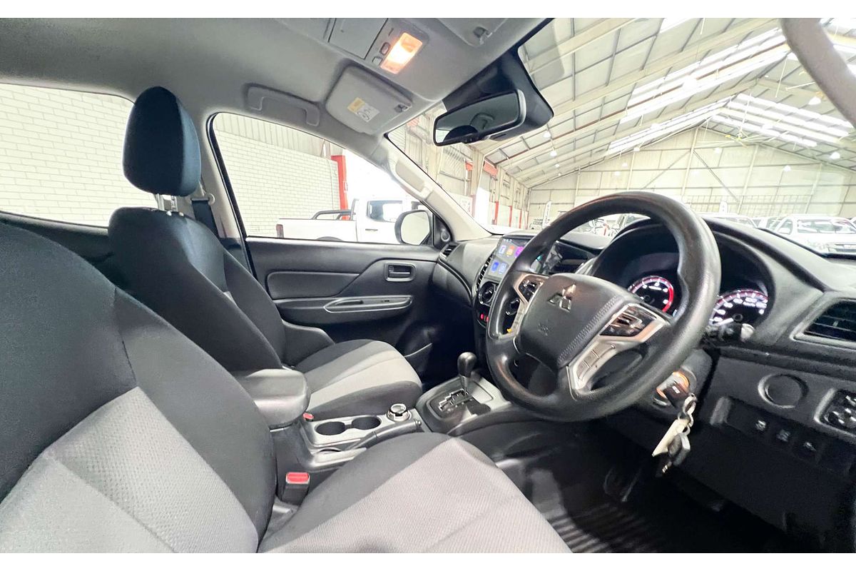 2022 Mitsubishi Triton GLX MR 4X4