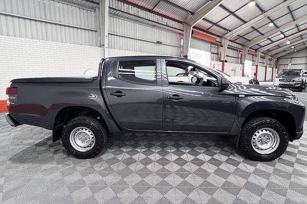2022 Mitsubishi Triton GLX MR 4X4