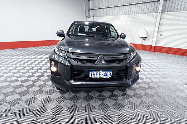 2022 Mitsubishi Triton GLX MR 4X4