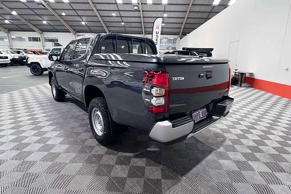 2022 Mitsubishi Triton GLX MR 4X4