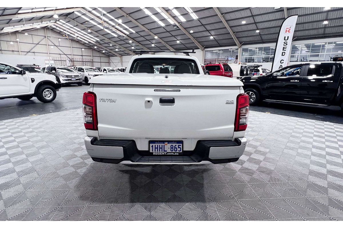 2022 Mitsubishi Triton GLX MR 4X4