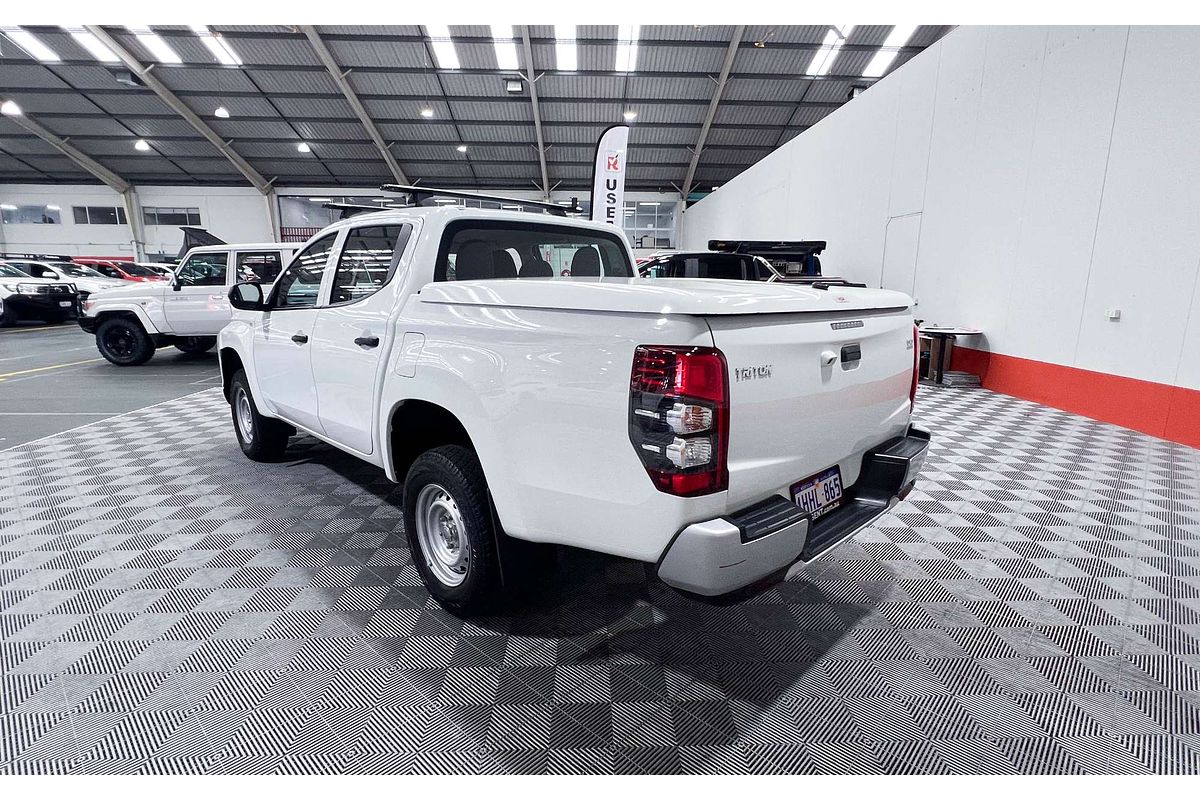 2022 Mitsubishi Triton GLX MR 4X4