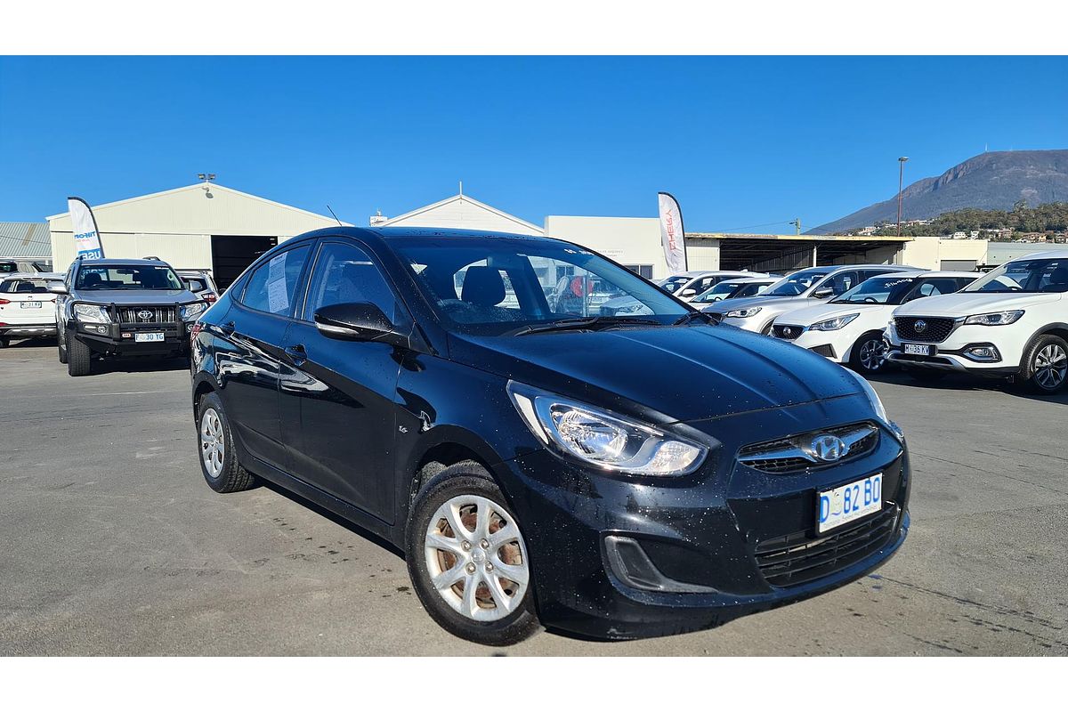 2013 Hyundai Accent Active RB