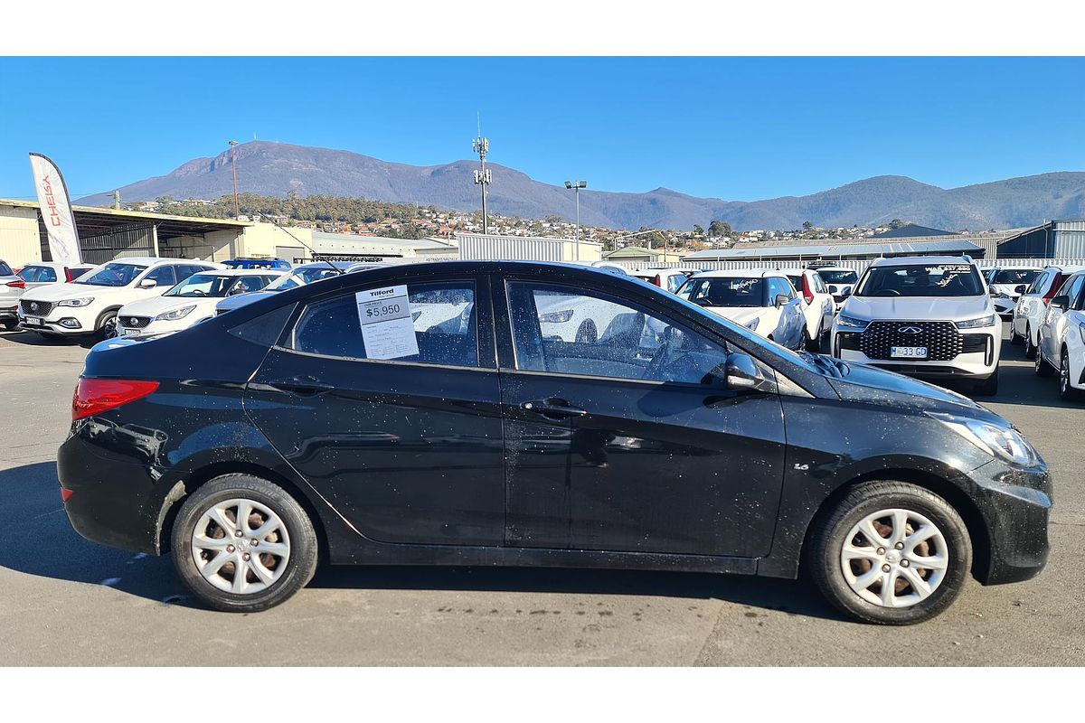 2013 Hyundai Accent Active RB