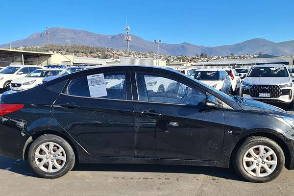 2013 Hyundai Accent Active RB