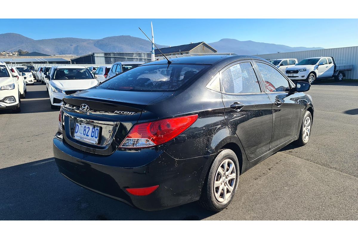 2013 Hyundai Accent Active RB