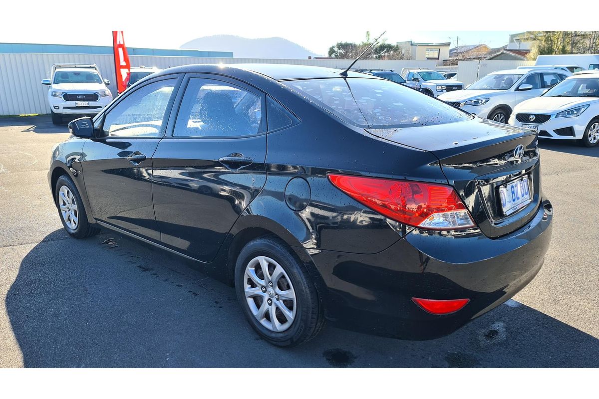2013 Hyundai Accent Active RB
