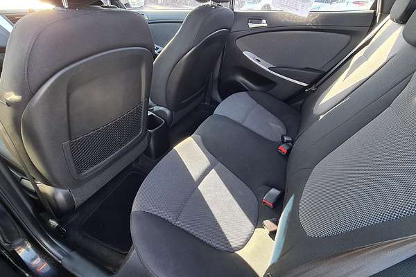 2013 Hyundai Accent Active RB