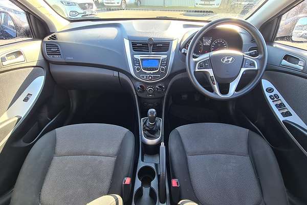 2013 Hyundai Accent Active RB