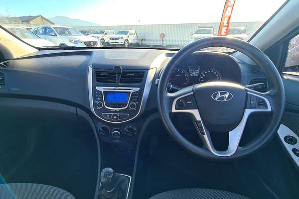 2013 Hyundai Accent Active RB