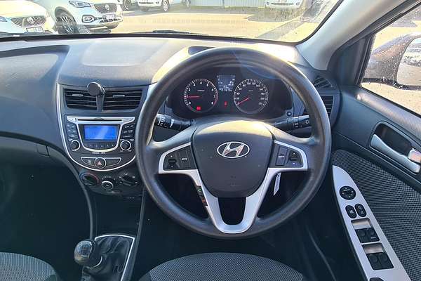 2013 Hyundai Accent Active RB
