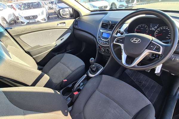 2013 Hyundai Accent Active RB