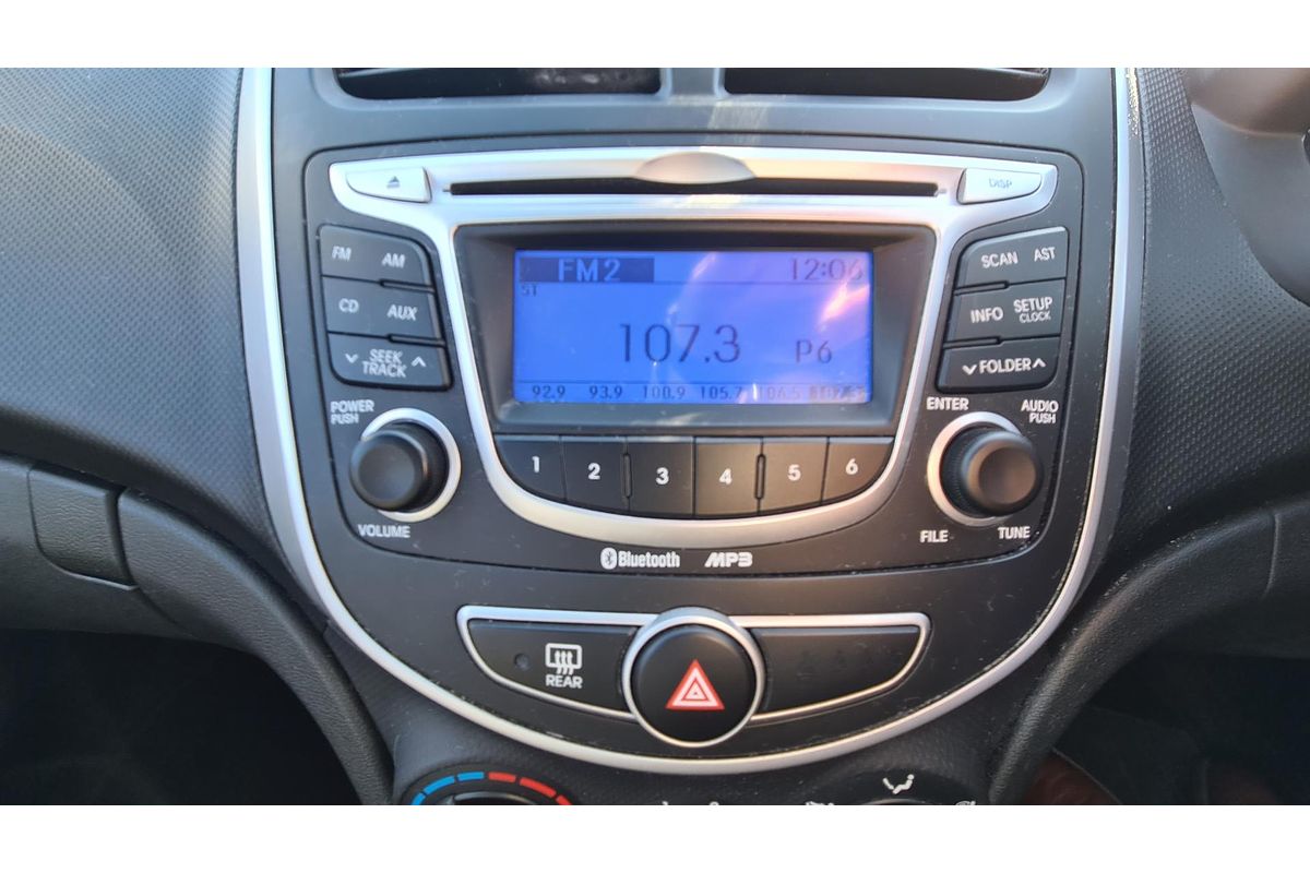 2013 Hyundai Accent Active RB