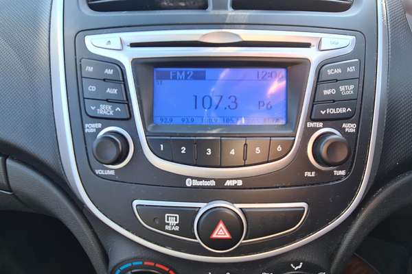 2013 Hyundai Accent Active RB