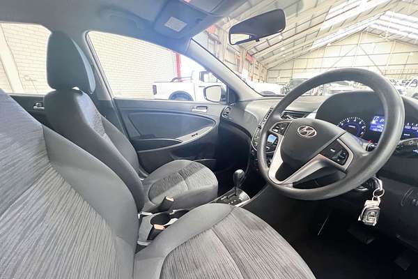 2015 Hyundai Accent Active RB3
