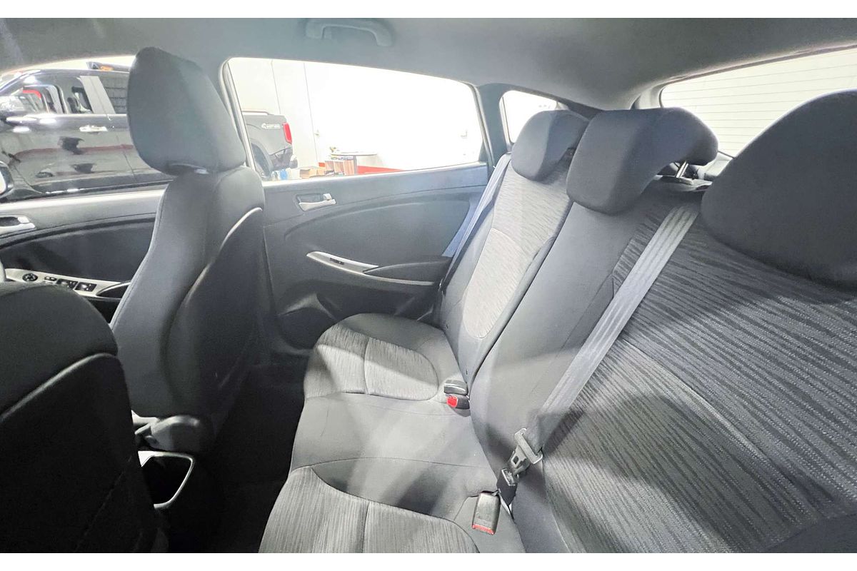 2015 Hyundai Accent Active RB3