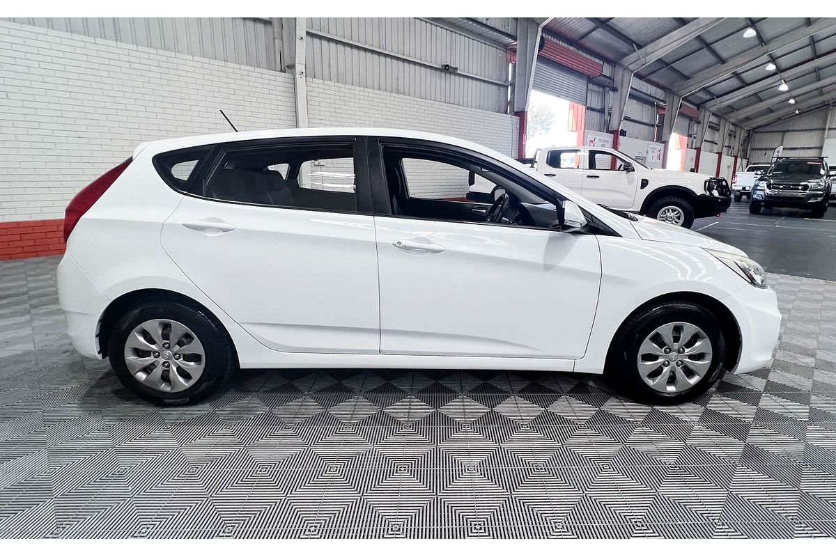 2015 Hyundai Accent Active RB3