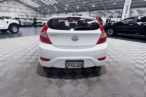 2015 Hyundai Accent Active RB3