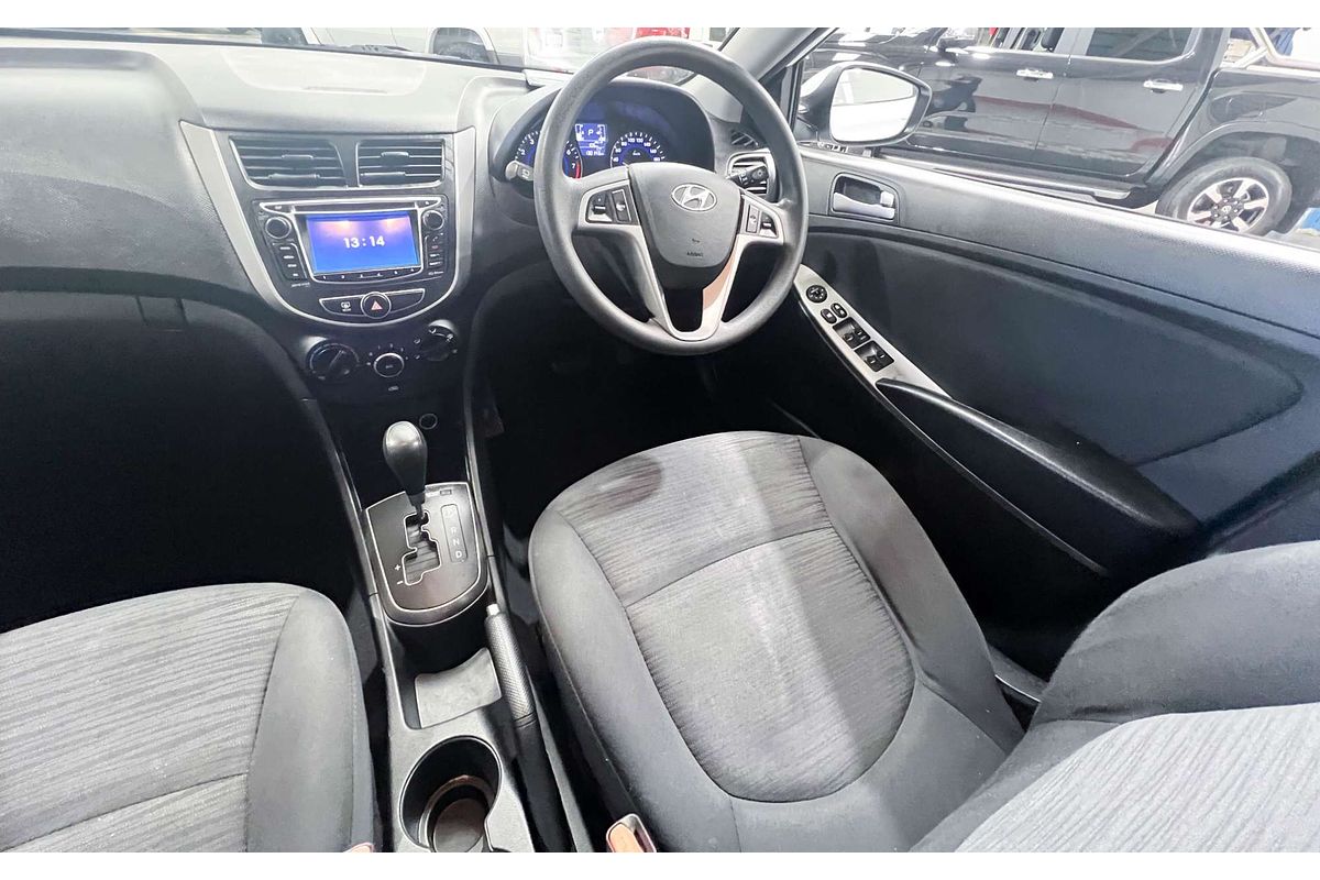 2015 Hyundai Accent Active RB3