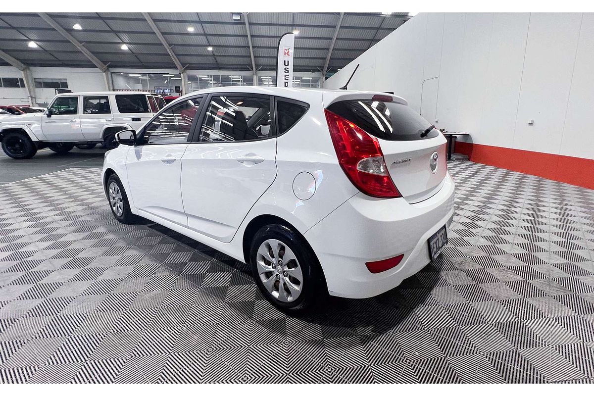 2015 Hyundai Accent Active RB3
