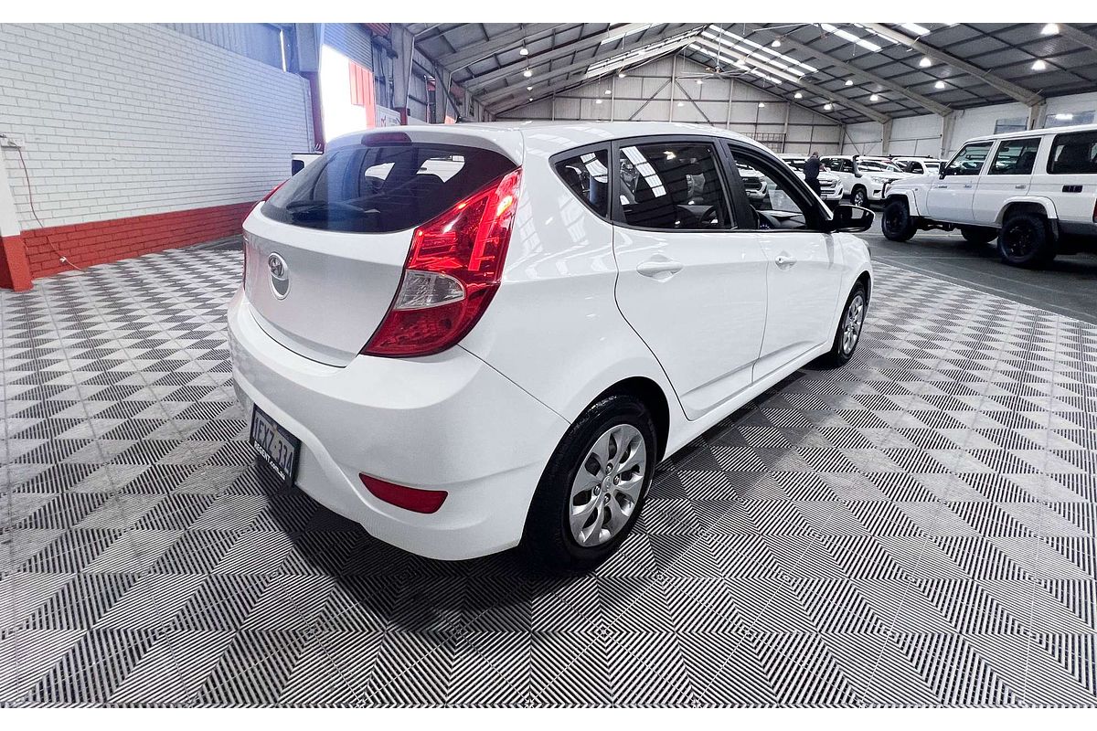 2015 Hyundai Accent Active RB3