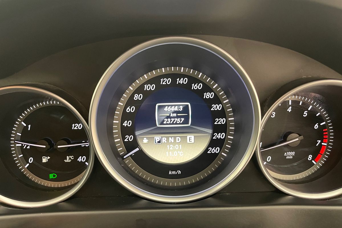 2012 Mercedes-Benz C-Class C200 BlueEFFICIENCY W204
